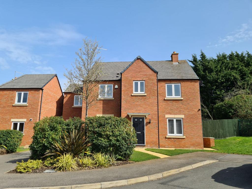 Eaglehurst, Brixworth, Northampton NN6 9UT 4 bed detached house £470,000