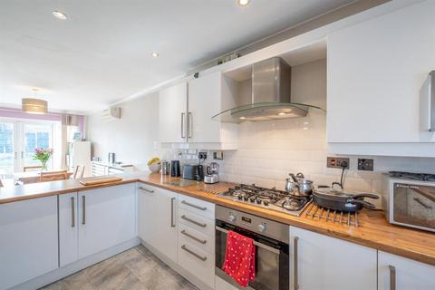 20 Crookham Close, Birmingham, B17 8RR