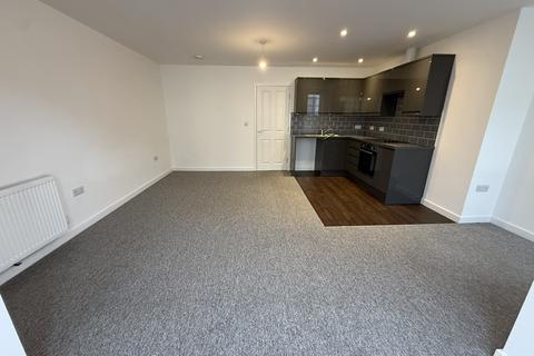 2 bedroom flat to rent, South Street, Little Chelsea, Eastbourne BN21