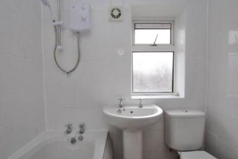 2 bedroom terraced house to rent, Windermere Avenue, Warrington, WA2