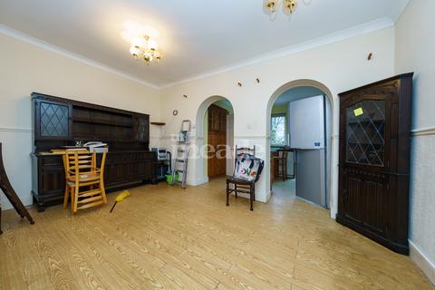 139 Cavendish Road, London, E4 9NG