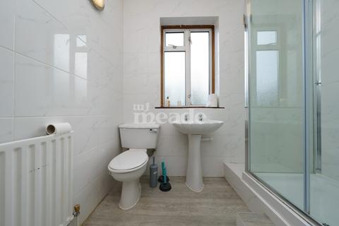 139 Cavendish Road, London, E4 9NG