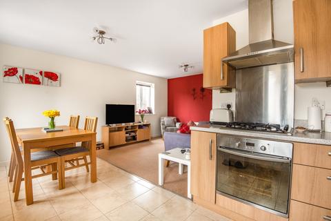 8 Chambers Court, Faringdon, SN7 7FS