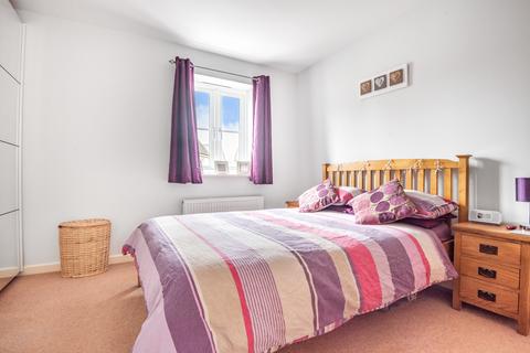 8 Chambers Court, Faringdon, SN7 7FS