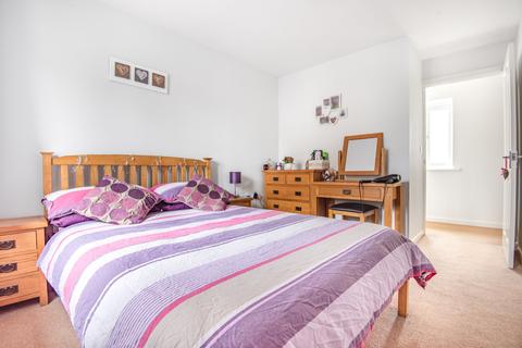 8 Chambers Court, Faringdon, SN7 7FS
