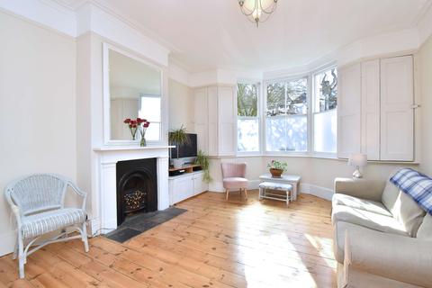 9 Ashmead Road, London, SE8 4DY