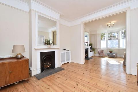 9 Ashmead Road, London, SE8 4DY