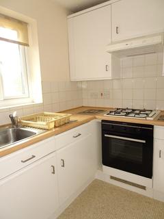 1 bedroom flat to rent - Moorstown Court, Chalvey Park, Slough, Berkshire. SL1 2EP