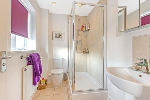41 Wright Close, Bushey, WD23 2FH