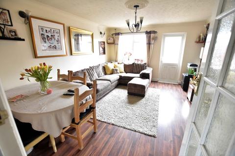 6 Deerhurst Close, Feltham, TW13 7HU