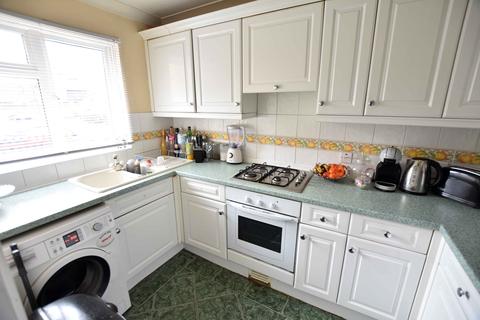 6 Deerhurst Close, Feltham, TW13 7HU