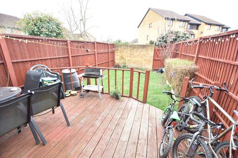 6 Deerhurst Close, Feltham, TW13 7HU