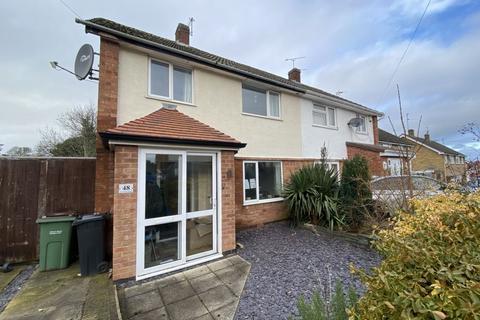 3 bedroom semi-detached house to rent, Avondale Road, Wigston, LE18