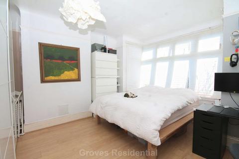 15a Grayham Road, New Malden, KT3 5HR