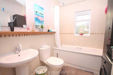 15a Grayham Road, New Malden, KT3 5HR