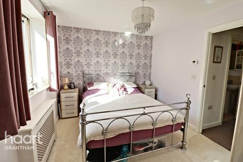 36 Alnwick Way, Grantham, NG31 8UJ