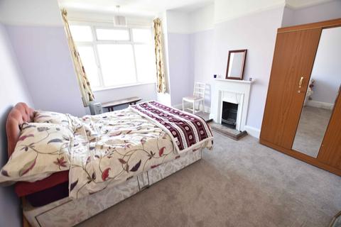 59 Helen Avenue, Feltham, TW14 9LA