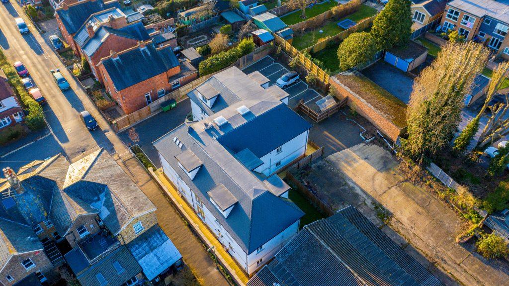 Magna House, 28a Queens Road, Egham, Surrey TW20 9RS 1 bed apartment