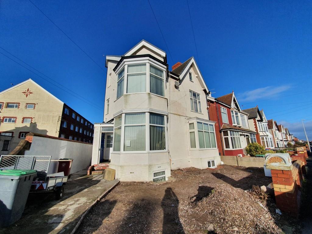 2, Cavendish Road, Bispham, BLACKPOOL FY2 1 bed flat £368 pcm (£85 pw)