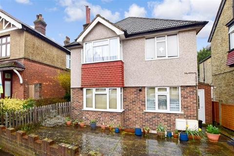 77b Waddon Park Avenue, Croydon, CR0 4LW