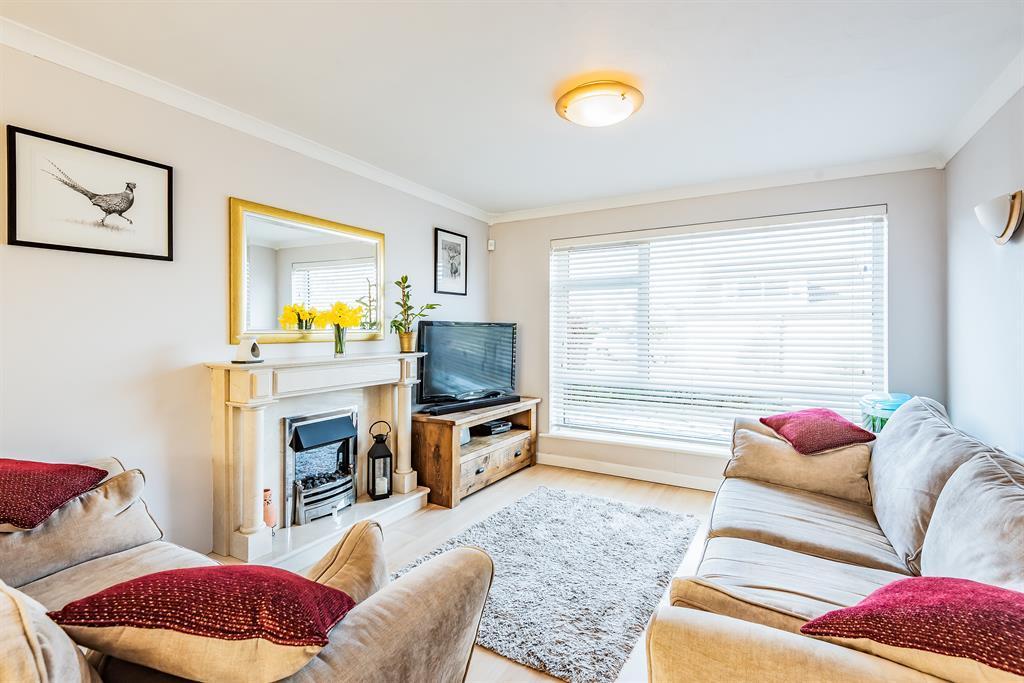 Rye Garth, Wetherby, LS22 7UL 4 bed detached house £350,000