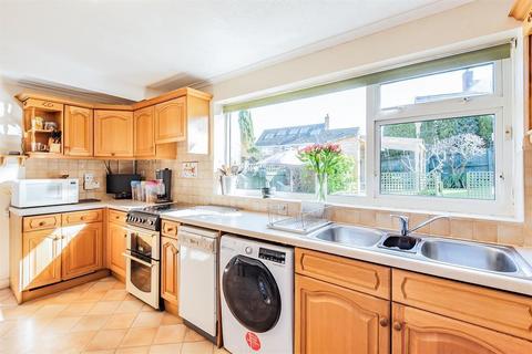 16 Rye Garth, Wetherby, LS22 7UL