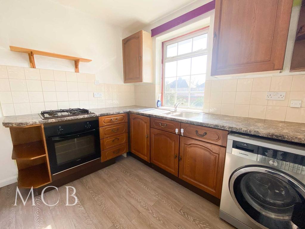 Hunters Grove, Hayes 1 bed flat £1,185 pcm (£273 pw)