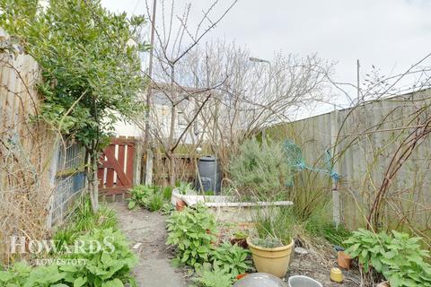 98 Bevan Street West, Lowestoft, NR32 2AF