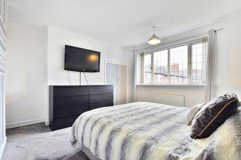 82 Burnside Drive, Manchester, M19 2WA