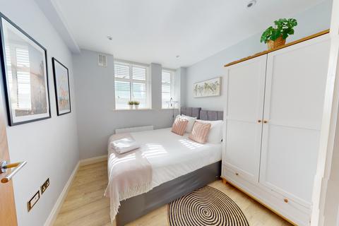 2 bedroom flat to rent, Western Road