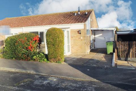 4 Grasmere Gardens, Folkestone, CT19 5JN