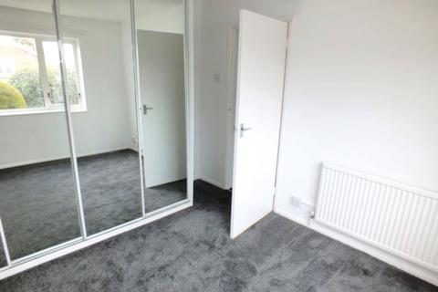4 Grasmere Gardens, Folkestone, CT19 5JN