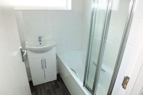 4 Grasmere Gardens, Folkestone, CT19 5JN