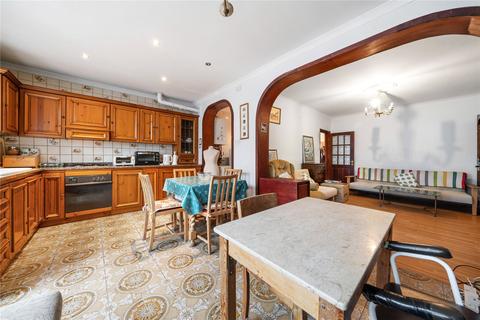 62 Biddestone Road, London, N7 9RA
