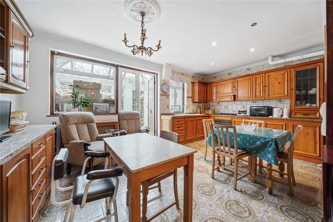 62 Biddestone Road, London, N7 9RA