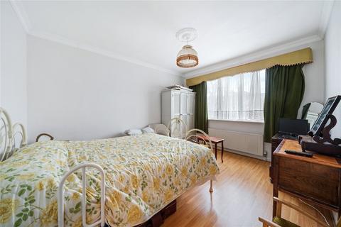 62 Biddestone Road, London, N7 9RA