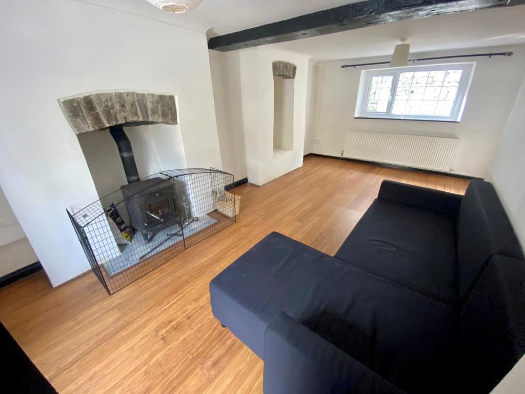 Cwmavon Road, Cwmavon, Pontypool... 3 bed detached house £160,000