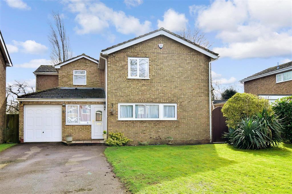 Fir Tree Grove, Bredhurst, Gillingham, Kent 5 bed detached house £600,000