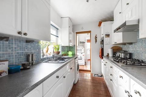 61 French Street, Sunbury-on-thames, TW16 5JL