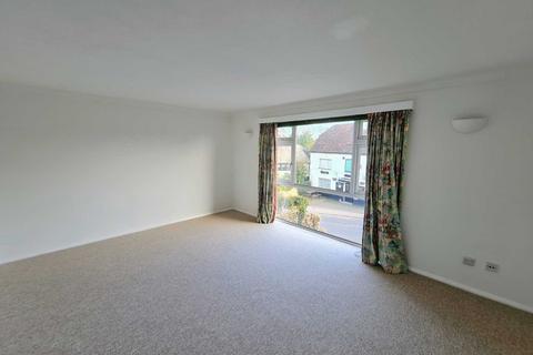 2 bedroom flat to rent, Felpham Road, Bognor Regis