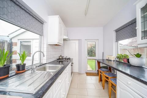 19 Reynolds Road, New Malden, KT3 5NG