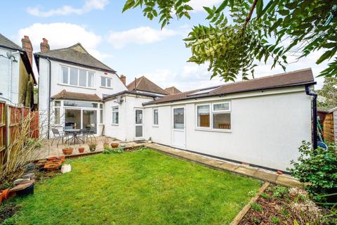 19 Reynolds Road, New Malden, KT3 5NG