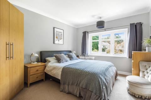 92 Sandy Lane, Maybury, Woking, GU22 8BH