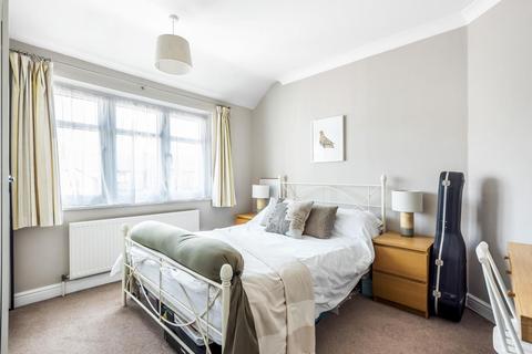 92 Sandy Lane, Maybury, Woking, GU22 8BH
