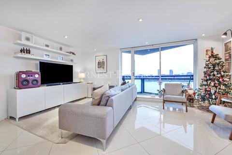 Flat 44, Nova Building, 3 Newton Place, London, E14 3TT