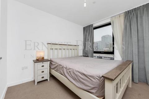 2 bedroom terraced house to rent, Williamsburg Plaza, Poplar, London, E14