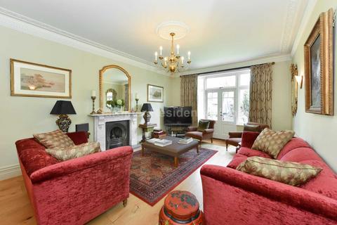 11 Hale Gardens, London, W3 9SG