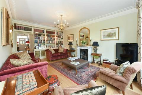 11 Hale Gardens, London, W3 9SG