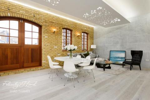 undefined, 4 Jamaica Road, London