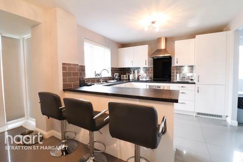 35 Coronel Close, Swindon, SN3 4FW